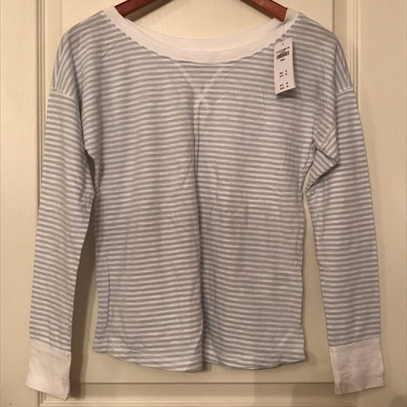 Brand new Abercrombie & Fitch long sleeve tee - Picture 2 of 6